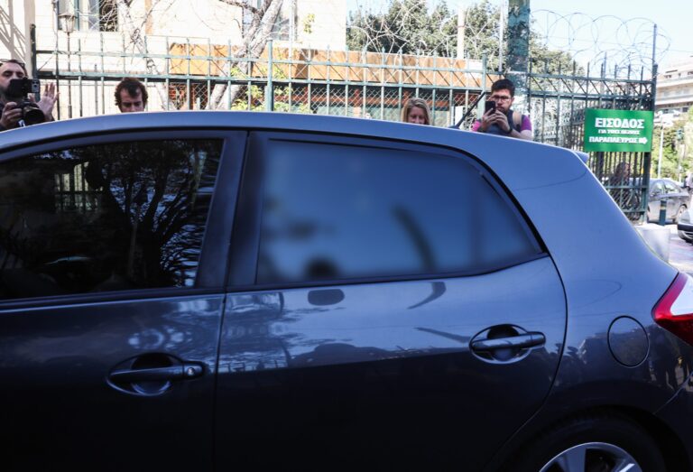 Προσωρινά κρατούμενος ο 89χρονος που πυροβόλησε σε ΕΦΚΑ και Πρωτοδικείο Αθηνών